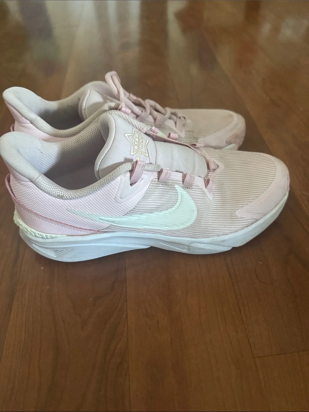 Nike Kids Light Pink and White Nikes Size 6.5 Y